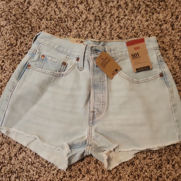 Levi's Women's Sky Blue Jean Shorts - Picture 1 of 3
